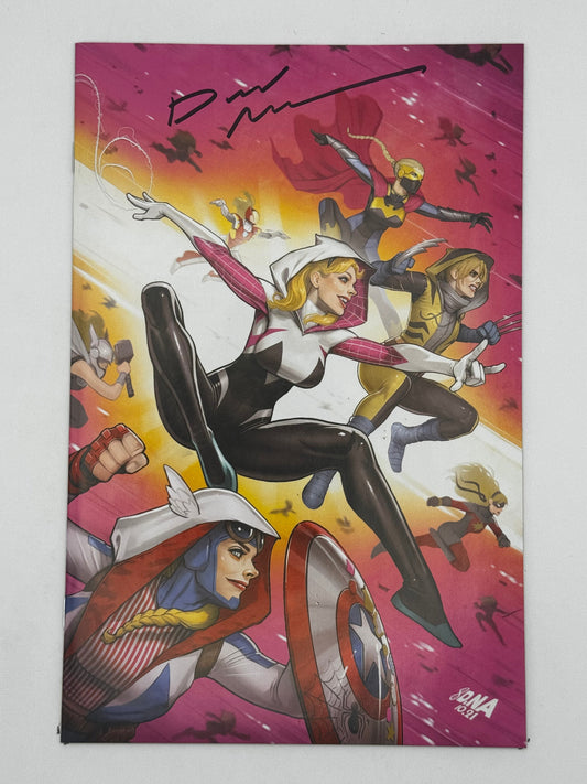 [Signed by David Nakayama] SPIDER-GWEN: GWENVERSE #1 Virgin DAVID NAKAYAMA EXCLUSIVE VAR (11/02/2022)